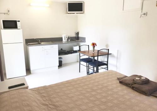 Dapur atau dapur kecil di Homestead Caravan Park