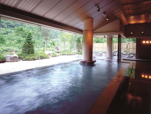 Bazén v ubytování Hotel Yunojin nebo v jeho okolí
