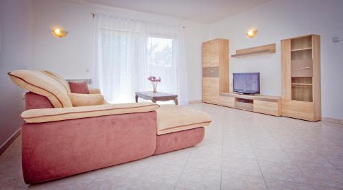 Holiday Home Vinac – Photos 4