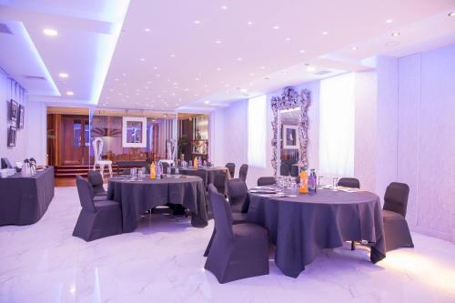 Restaurace v ubytování Earl Of Doncaster Hotel