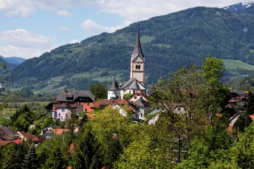 Afbeelding uit fotogalerij van Camping Bella Austria in Sankt Peter am Kammersberg