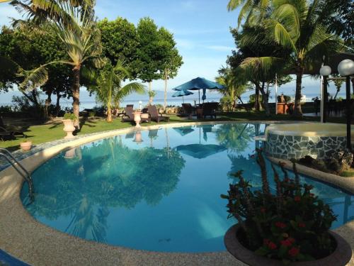 Zdjęcie z galerii obiektu Cabilao Sunset Dive & Beach Resort w mieście Loon