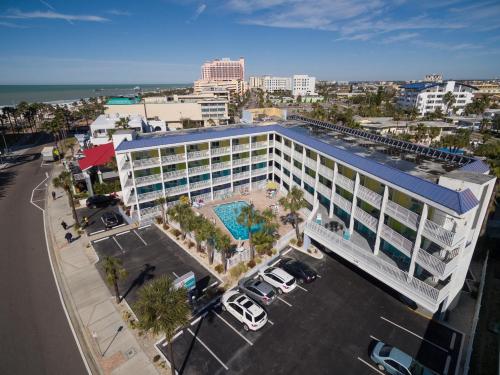 Gallery image of Pelican Pointe Hotel in Clearwater Beach