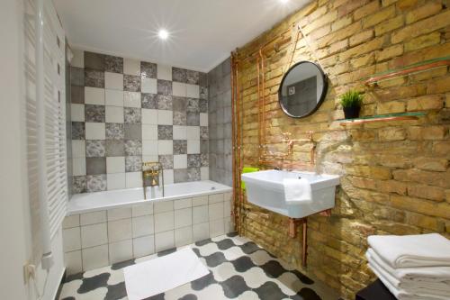 Standard Apartment by Hi5 - Wesselényi 8 1077 Budapest, Wesselényi utca 8. kép - 3