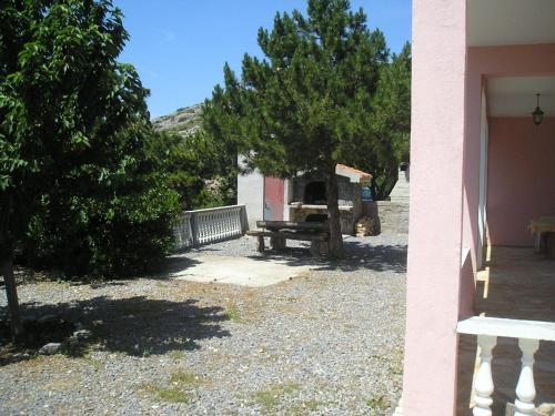 Gallery image of Roza Guest House in Senj