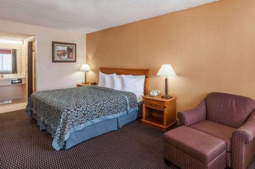 Ένα ή περισσότερα κρεβάτια σε δωμάτιο στο Days Inn by Wyndham Yuma