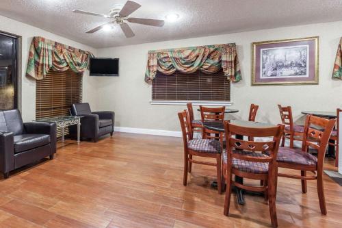 Days Inn by Wyndham Ruston LA – Photos 3