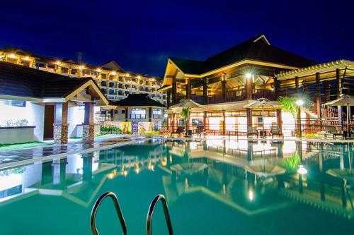 Kolam renang di atau dekat dengan New York Suite at Oasis