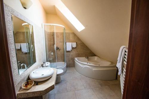 Koupelna v ubytování Apartamenty Kuźnia