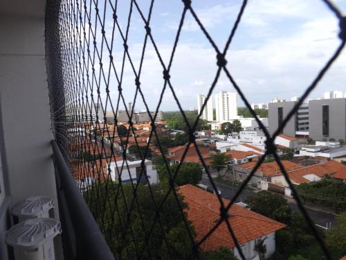 Pemandangan umum bagi Teresina atau pemandangan bandar yang diambil dari apartmen