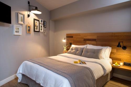 Cama o camas de una habitación en Apollon Library Suites