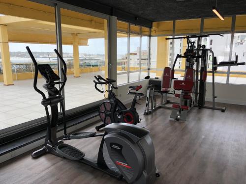 
The fitness centre and/or fitness facilities at Hotel do Parque
