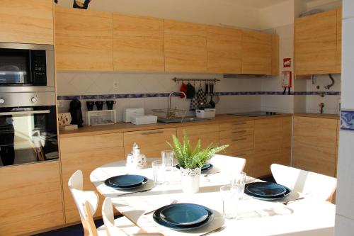 Una cocina o zona de cocina en Alameda Garden