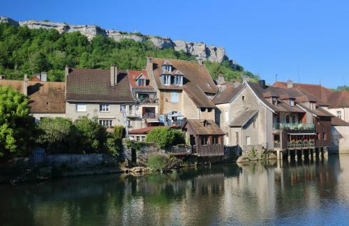 Gallery image of Hôtel de La Vallée in Ornans