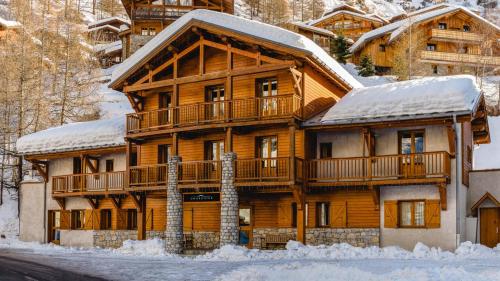 Chalet Coeur des Brévières by Chalet Chardons