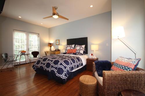 Ένα ή περισσότερα κρεβάτια σε δωμάτιο στο Magnolia Studios