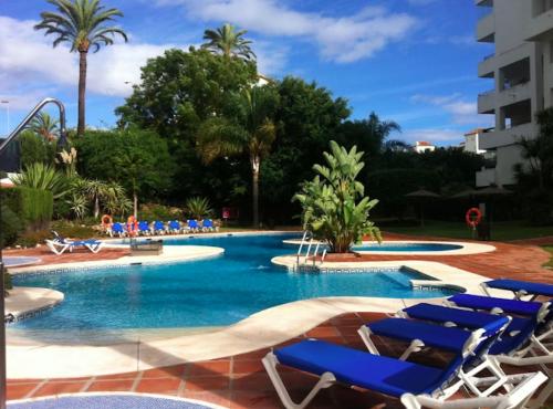 Bazén v ubytování Puerto Banus with private garden nebo v jeho okolí