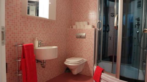 Kúpeľňa v ubytovaní Apartment Fleger Krcka