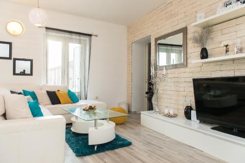 Apartments Cezar