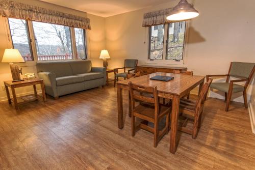 Χώρος καθιστικού στο Kenlake State Resort Park