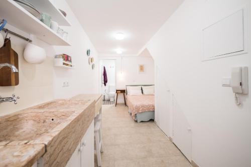 Little studio for two-Alfama