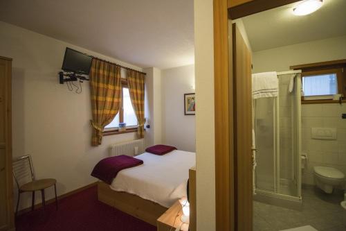 Koupelna v ubytování Hotel La Val