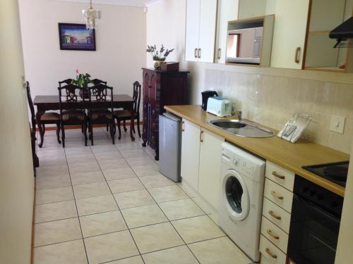 Dapur atau dapur kecil di Serene Mountain Flat