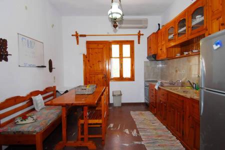 A kitchen or kitchenette at Viĺla elisabetta
