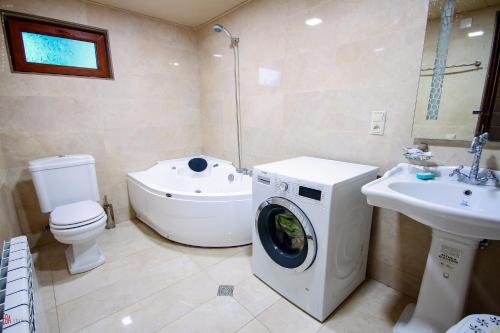 Gallery image of Green Garden Guest House in Tskaltubo