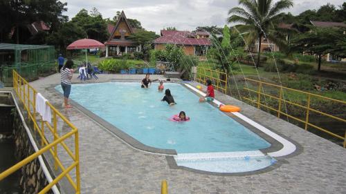 
The swimming pool at or near Horas Family Home

