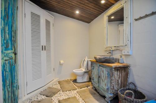Eco Green House Sanur - 100m beach tesisinde bir banyo