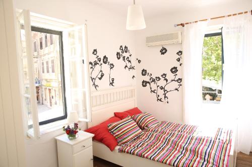 Ένα ή περισσότερα κρεβάτια σε δωμάτιο στο Croatian Beach House Omiš