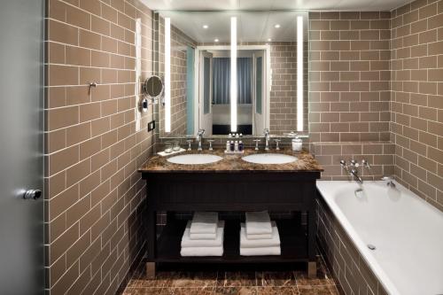 Columbus Hotel Monte-Carlo, Curio Collection by Hilton photo 56
