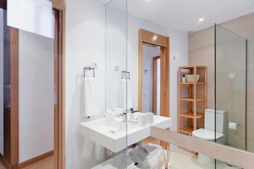 San Miguel Aparment by Flatsweethome