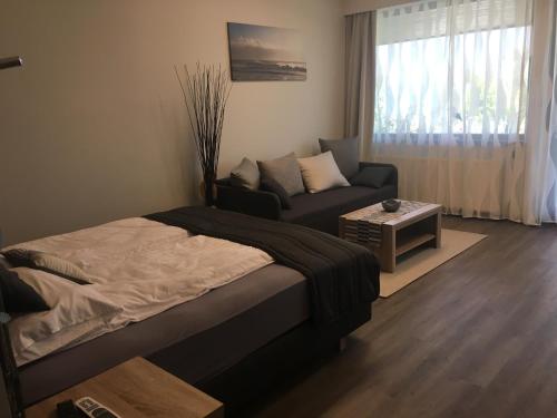 Galería fotográfica de Calypso Lakeside Rooms & Lux Apartments en Siófok