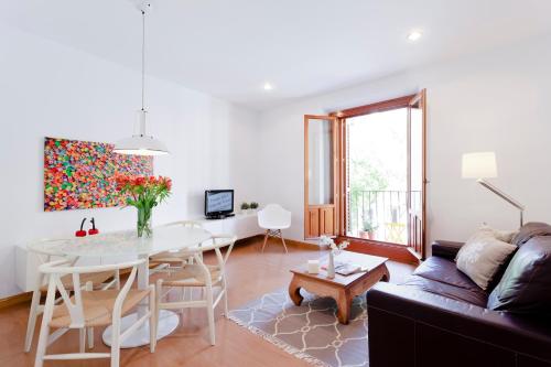 San Miguel Aparment by Flatsweethome