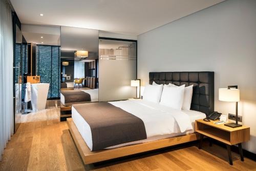 Postel nebo postele na pokoji v ubytování Metropolitan Hotels Bosphorus - Special Category