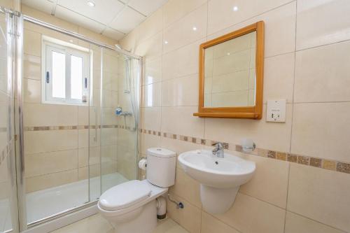 Un baño de Electra Guesthouse