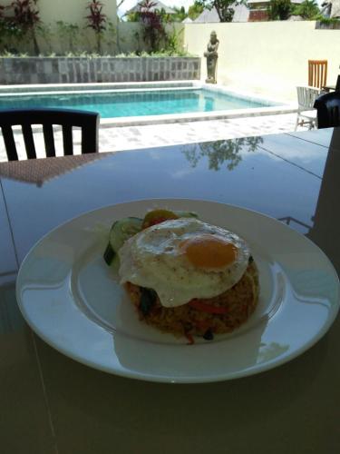 Jídlo v penzionu nebo okolí