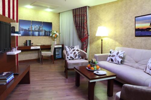 Gallery image of Hotel Senbayrak City in Adana