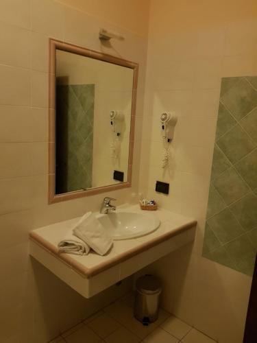 Ένα μπάνιο στο Hotel Castello Torre in Pietra