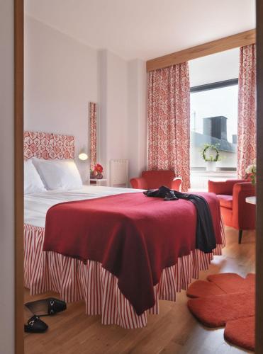 Home Hotel Wellington Image