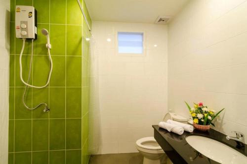 Koupelna v ubytování Ao Nang Miti Resort