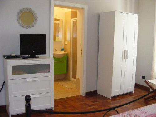 Μια τηλεόραση ή/και κέντρο ψυχαγωγίας στο B&B L'Antico Borgo