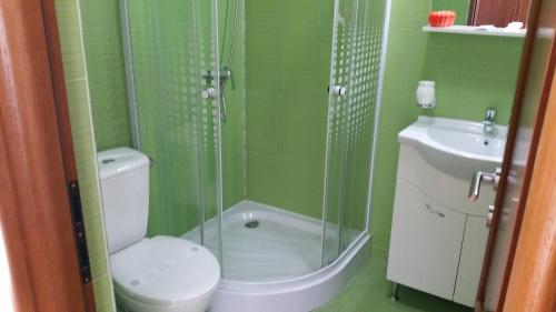 Ванная комната в Pensiunea Lorena