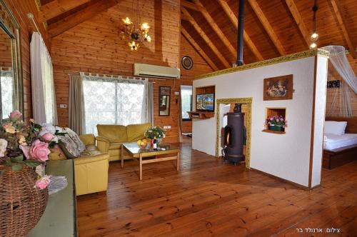 Posezení v ubytování בקתות טוסקנה