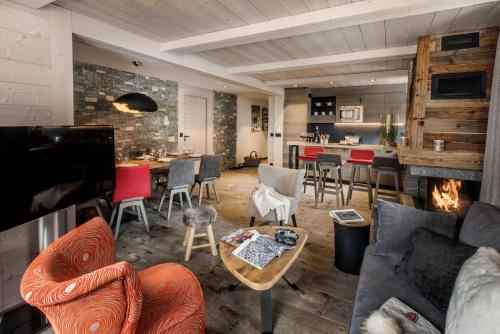 Lounge nebo bar v ubytování Chalet Skadi - Village Montana