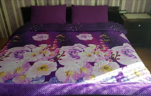 Una cama o camas en una habitación de Libera