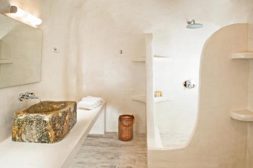 Ванная комната в Spilies by Thireas