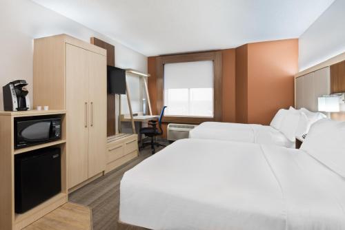 Holiday Inn Express & Suites - Nearest Universal Orlando, an IHG Hotel Image